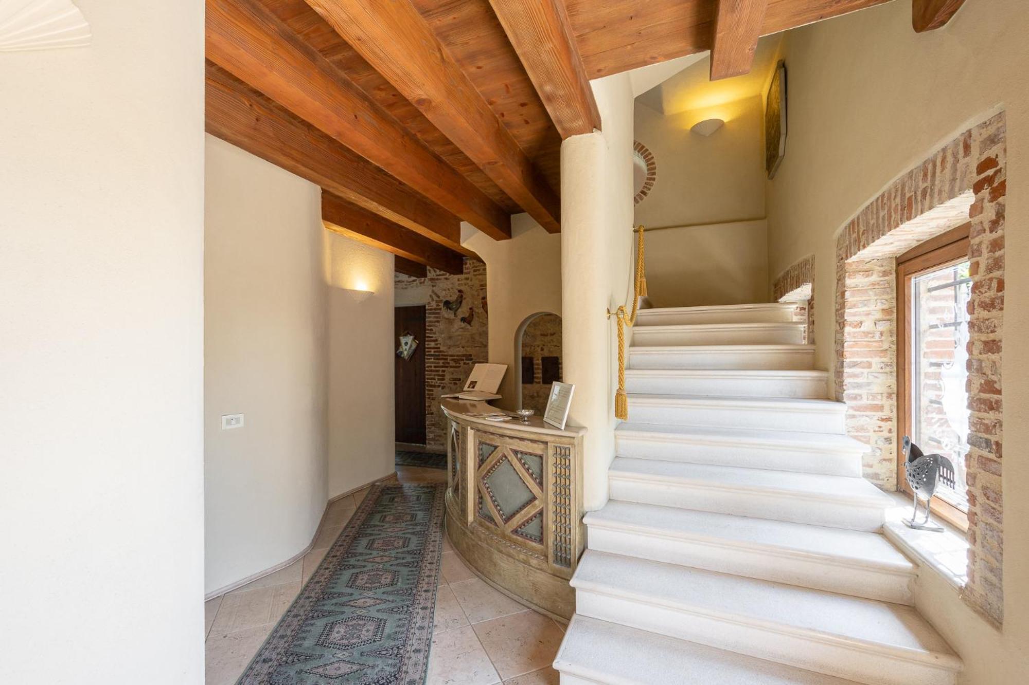 La Corte Dei Galli Country house *