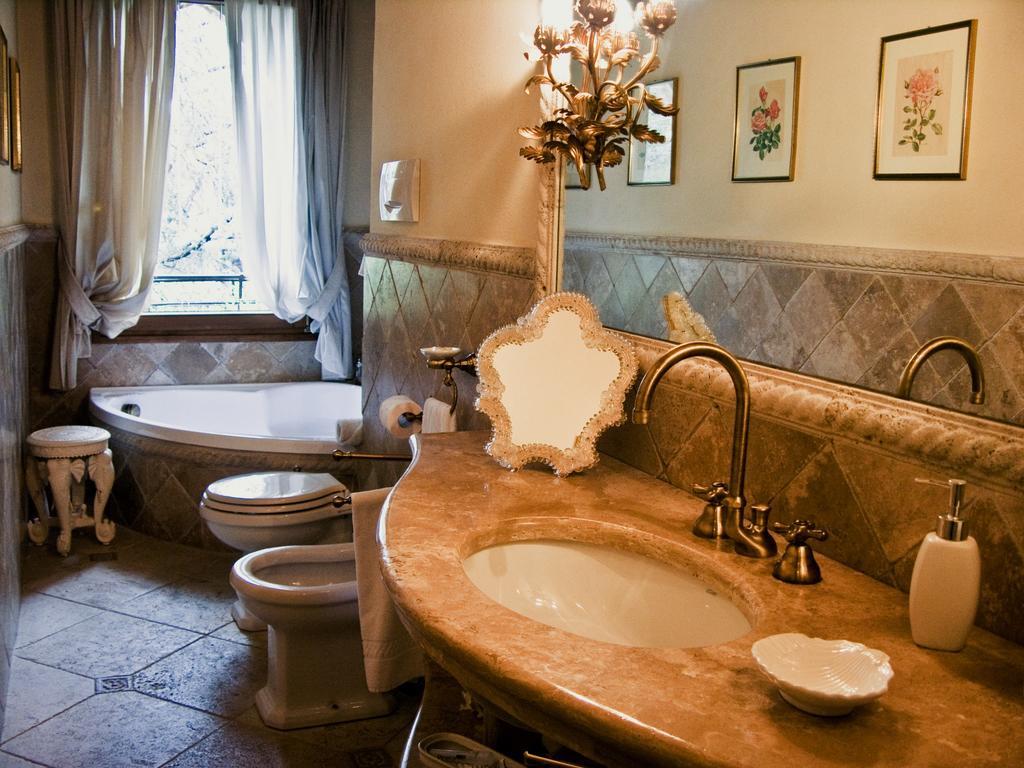 La Corte Dei Galli Country house Carre